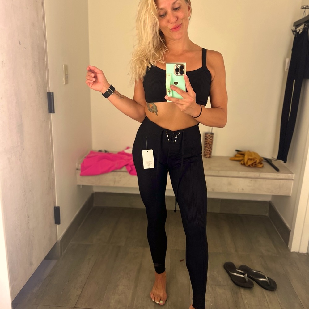 Year of Ours black set Xs retail $290